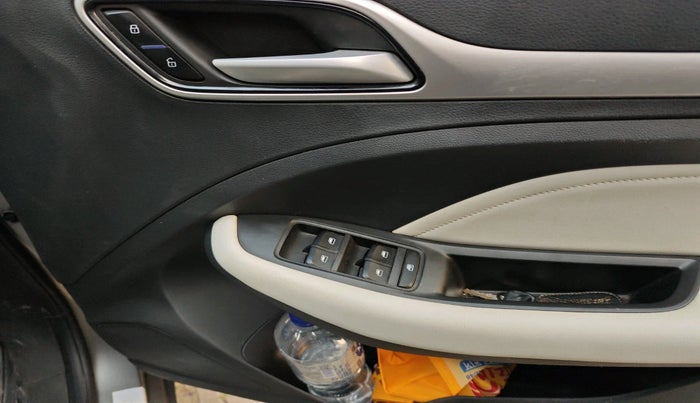 2023 MG ASTOR SHARP 1.5 CVT, Petrol, Automatic, 47,002 km, interior