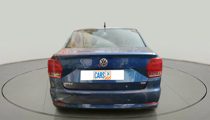 2017 Volkswagen Ameo COMFORTLINE 1.5L, Diesel, Manual, 1,24,958 km, exterior