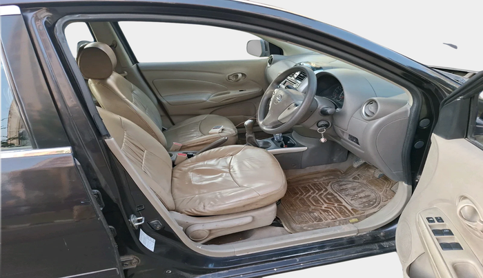 2014 Nissan Sunny XL DIESEL, Diesel, Manual, 93,536 km, interior