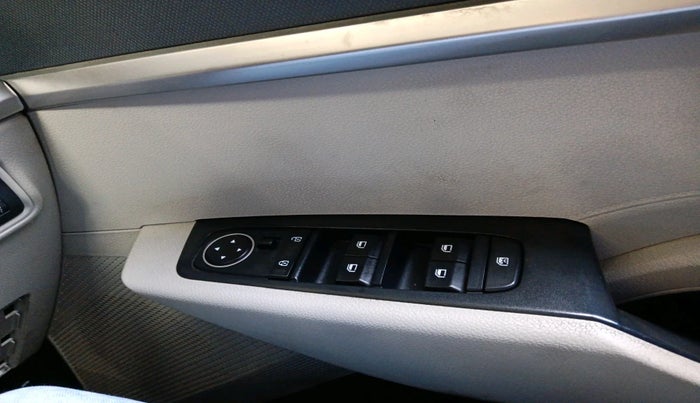 2024 KIA CARENS Premium (O) 1.5 Diesel MT 7 STR, Diesel, Manual, 10,901 km, interior