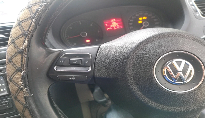 2014 Volkswagen Polo HIGHLINE1.5L, Diesel, Manual, 1,69,025 km, interior