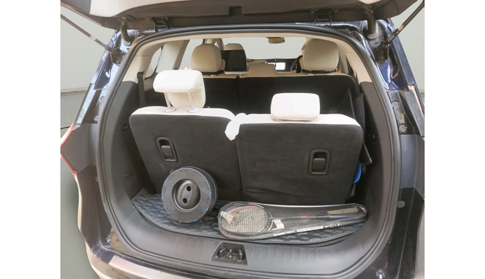 2024 Mahindra XUV700 AX 7 LUXURY D AT 7 STR, Diesel, Automatic, 7,595 km, exterior