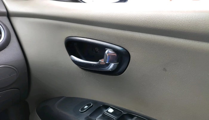 2011 Hyundai i10 MAGNA 1.1, Petrol, Manual, 56,578 km, interior