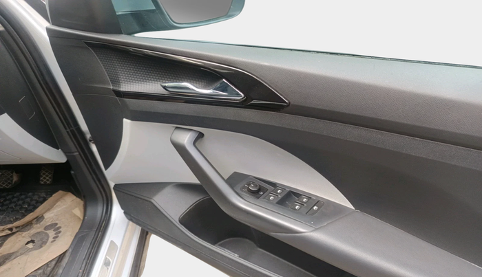 2022 Skoda KUSHAQ STYLE 1.0L TSI AT (6 AIRBAGS), Petrol, Automatic, 46,778 km, interior