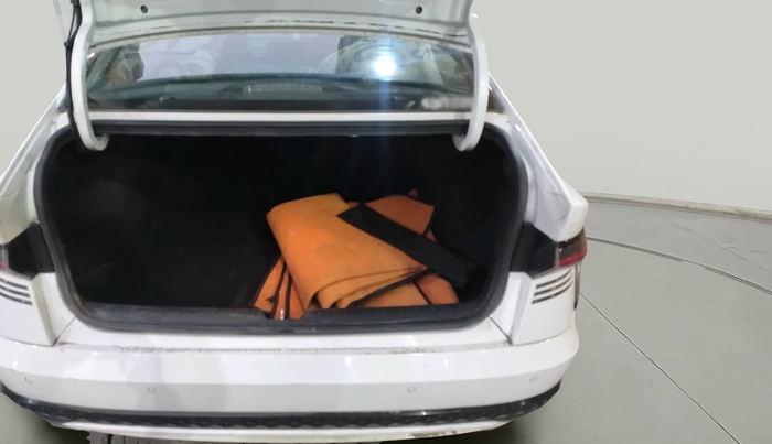 2023 Hyundai Verna SX (O) 1.5 TURBO PETROL MT, Petrol, Manual, 35,927 km, exterior