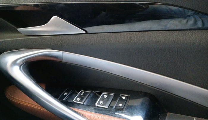 2021 MG HECTOR PLUS SHARP 2.0 DIESEL TURBO MT 6-STR, Diesel, Manual, 85,704 km, interior