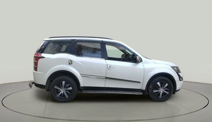 2016 Mahindra XUV500 W6, Diesel, Manual, 88,867 km, exterior
