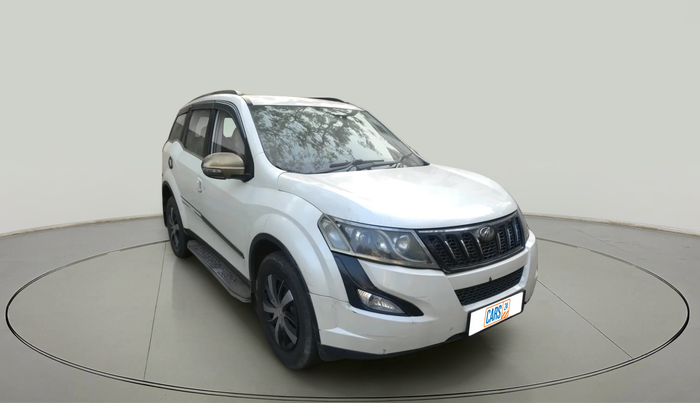 2016 Mahindra XUV500 W6, Diesel, Manual, 88,867 km, exterior