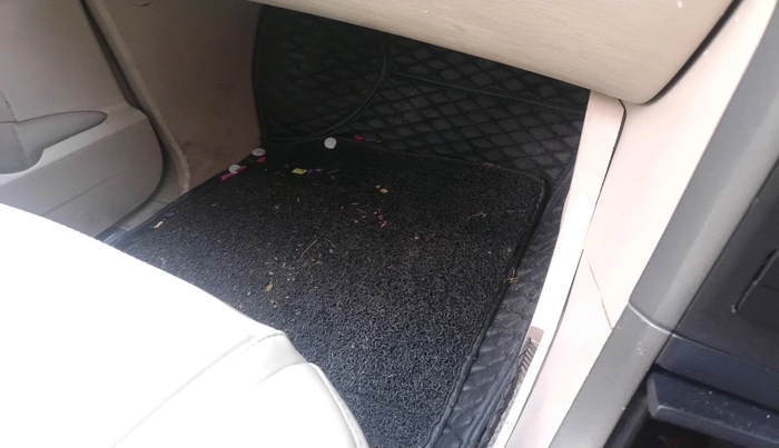 2016 Mahindra XUV500 W6, Diesel, Manual, 88,867 km, interior