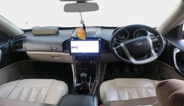 2016 Mahindra XUV500 W6, Diesel, Manual, 88,867 km, interior