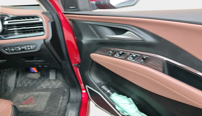 2025 MG HECTOR PLUS SHARP PRO 1.5 PETROL TURBO CVT 7 STR, Petrol, Automatic, 11,428 km, interior