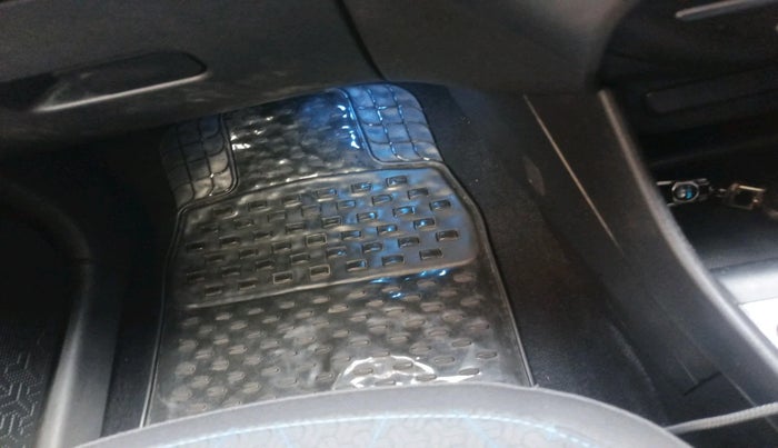 2024 Tata PUNCH CREATIVE  AMT, Petrol, Automatic, 11,055 km, interior