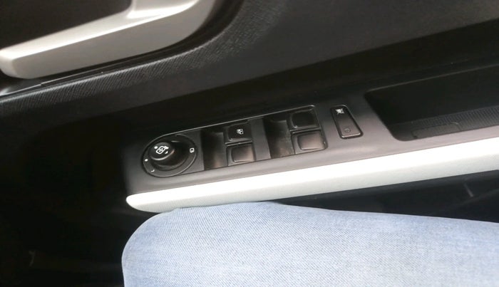 2024 Tata PUNCH CREATIVE  AMT, Petrol, Automatic, 11,055 km, interior