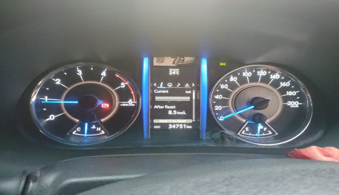 2017 Toyota Fortuner 2.8 4X2 MT, Diesel, Manual, 34,751 km, interior