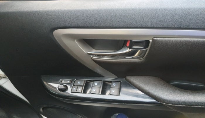 2017 Toyota Fortuner 2.8 4X2 MT, Diesel, Manual, 34,751 km, interior