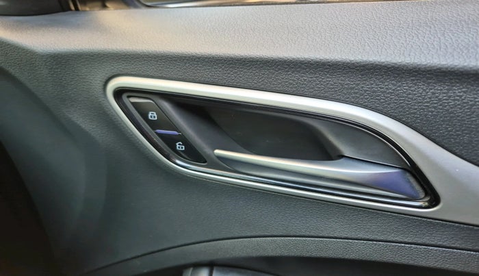 2023 MG ZS EV Exclusive Pro, Electric, Automatic, 35,450 km, interior