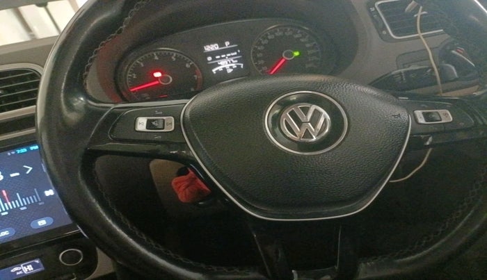 2017 Volkswagen Vento HIGHLINE PETROL AT, Petrol, Automatic, 48,977 km, interior