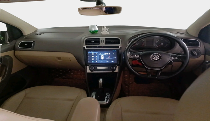 2017 Volkswagen Vento HIGHLINE PETROL AT, Petrol, Automatic, 48,977 km, interior