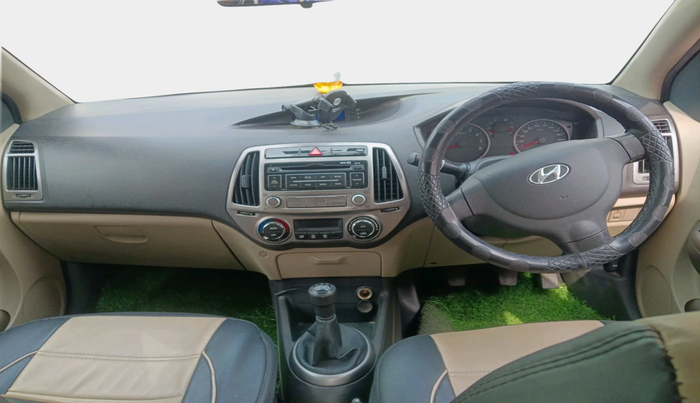 2013 Hyundai i20 MAGNA 1.2, Petrol, Manual, 51,721 km, interior