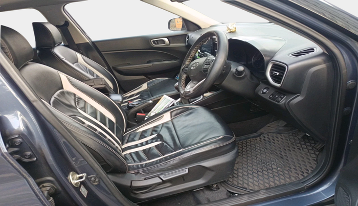 2019 Hyundai VENUE SX 1.0 (O) TURBO, Petrol, Manual, 50,773 km, interior