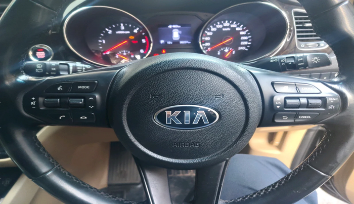 2020 KIA CARNIVAL LIMOUSINE 2.2 7 STR, Diesel, Automatic, 98,257 km, interior