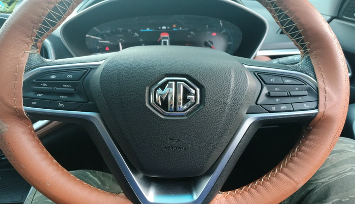 2021 MG HECTOR PLUS SHARP 1.5 PETROL TURBO CVT 6-STR, Petrol, Automatic, 20,059 km, interior