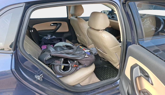 2015 Volkswagen Polo HIGHLINE1.2L, Petrol, Manual, 80,846 km, interior