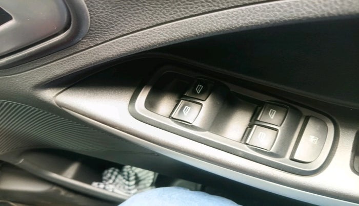 2016 Ford Figo Aspire TREND 1.2 PETROL, Petrol, Manual, 1,03,132 km, interior