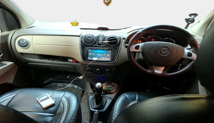 2015 Renault Lodgy 110 PS RXZ, Diesel, Manual, 79,491 km, interior