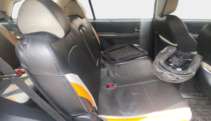 2018 Tata Hexa XM 4X2 7 STR, Diesel, Manual, 2,24,082 km, interior