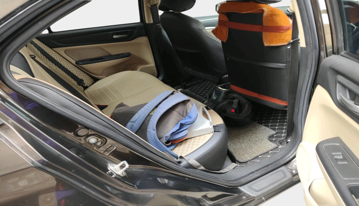 2023 Honda Amaze 1.2L I-VTEC VX CVT, Petrol, Automatic, 14,172 km, interior