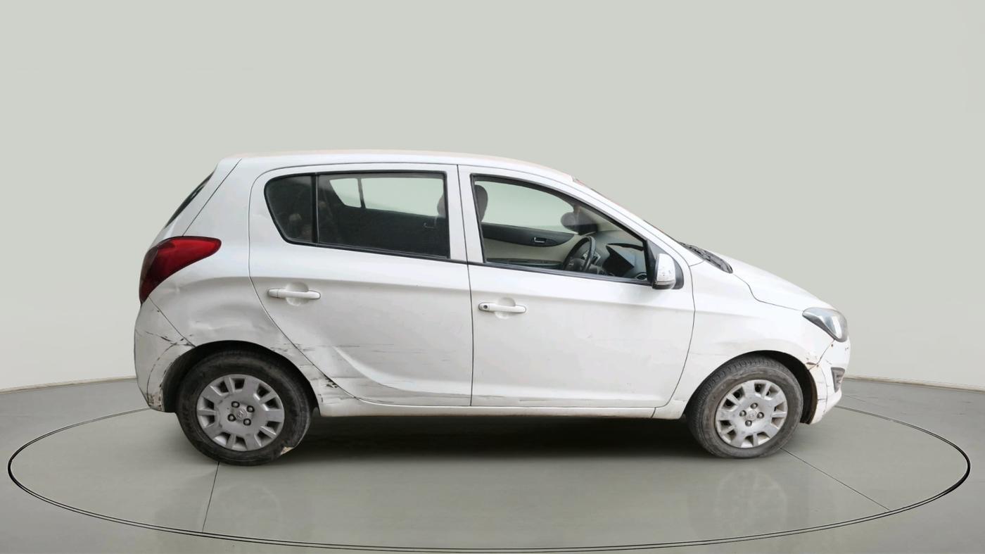 2013 Hyundai i20 MAGNA (O) 1.4 CRDI, Diesel, Manual, 1,09,972 km, exterior