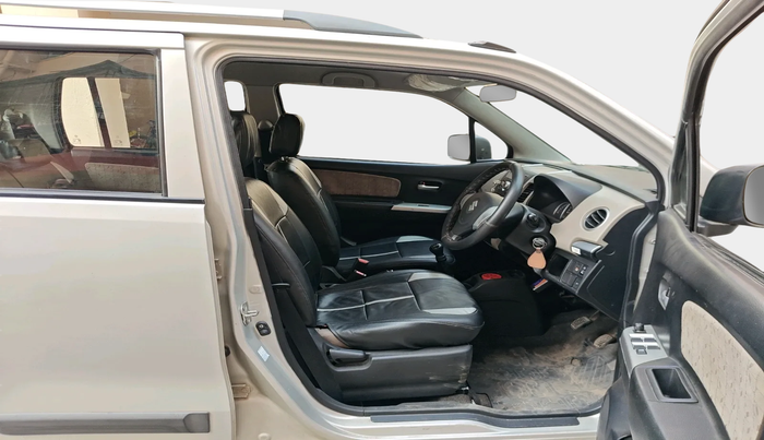 2013 Maruti Wagon R 1.0 VXI, Petrol, Manual, 41,834 km, interior