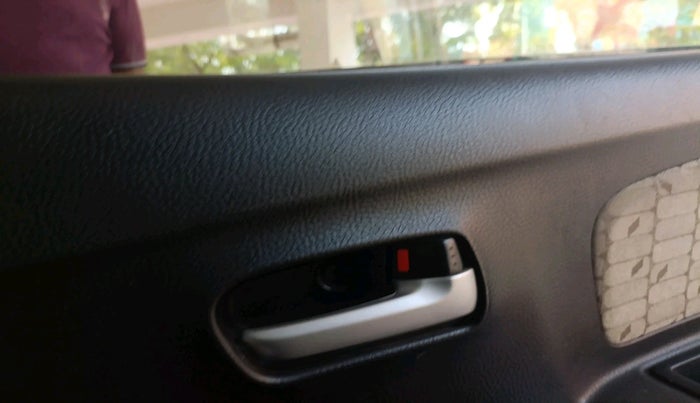 2017 Maruti Wagon R 1.0 VXI, Petrol, Manual, 36,391 km, interior