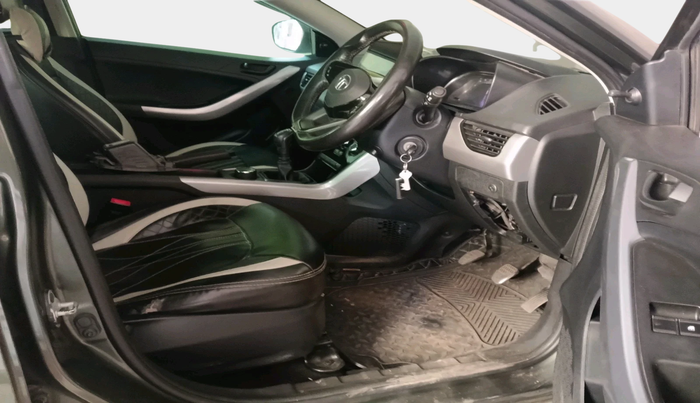 2022 Tata NEXON XE PETROL, Petrol, Manual, 72,401 km, interior
