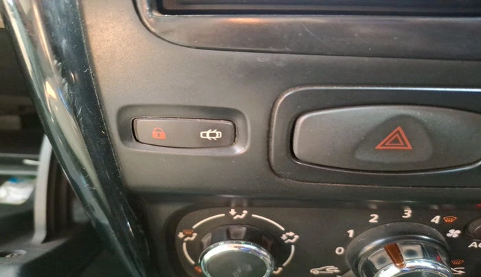 2012 Renault Duster 110 PS RXZ DIESEL, Diesel, Manual, 84,995 km, interior