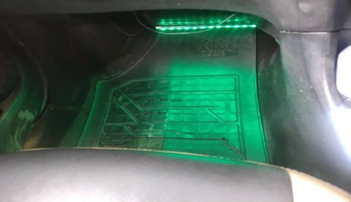 2014 Toyota Etios CROSS 1.5 V, Petrol, Manual, 97,101 km, interior