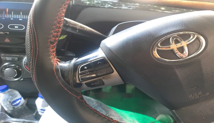 2014 Toyota Etios CROSS 1.5 V, Petrol, Manual, 97,101 km, interior