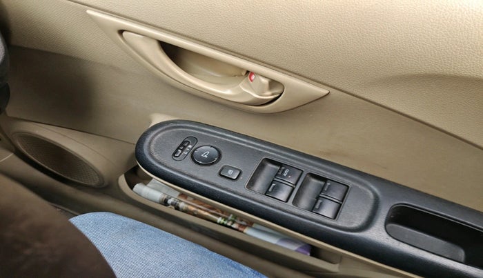 2015 Honda Amaze 1.2L I-VTEC S, Petrol, Manual, 97,006 km, interior