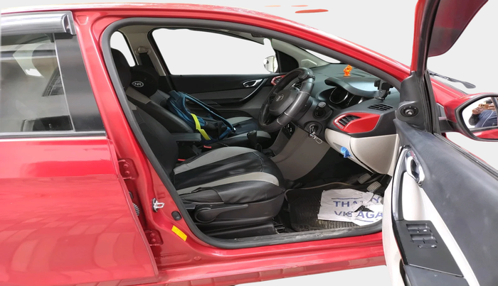 2018 Tata Tiago XZ PETROL, Petrol, Manual, 65,551 km, interior