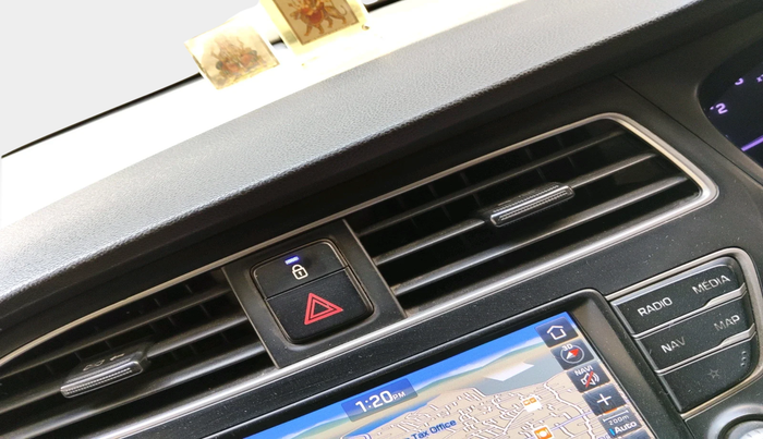 2018 Hyundai i20 Active 1.2 S, Petrol, Manual, 1,45,964 km, interior