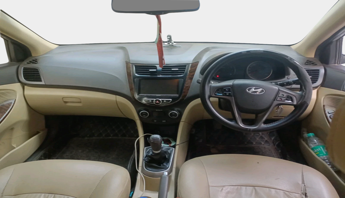 2015 Hyundai Verna FLUIDIC 4S 1.6 VTVT S, Petrol, Manual, 1,36,406 km, interior