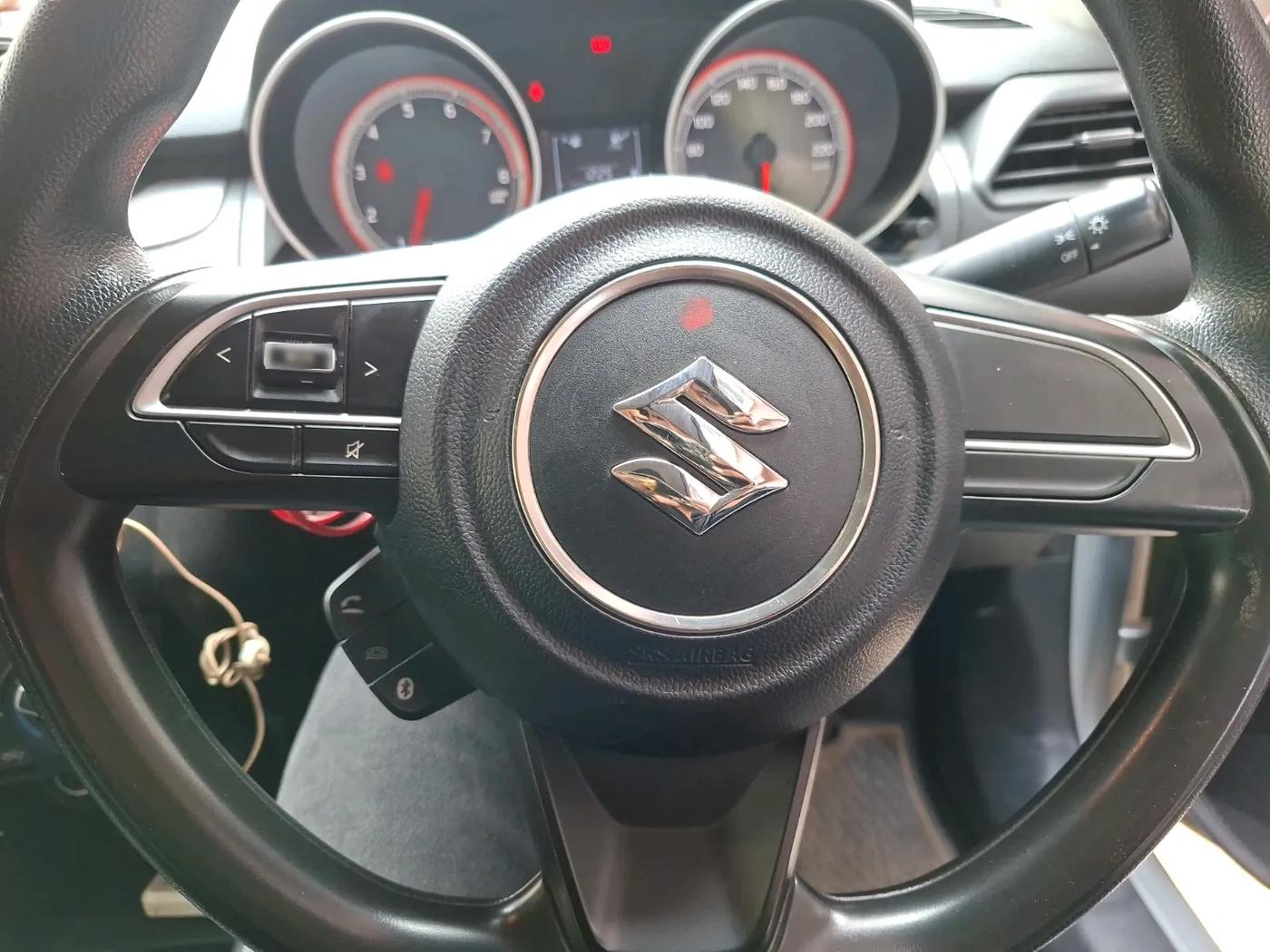 2023 Maruti Swift VXI CNG, CNG, Manual, 34,916 km, interior