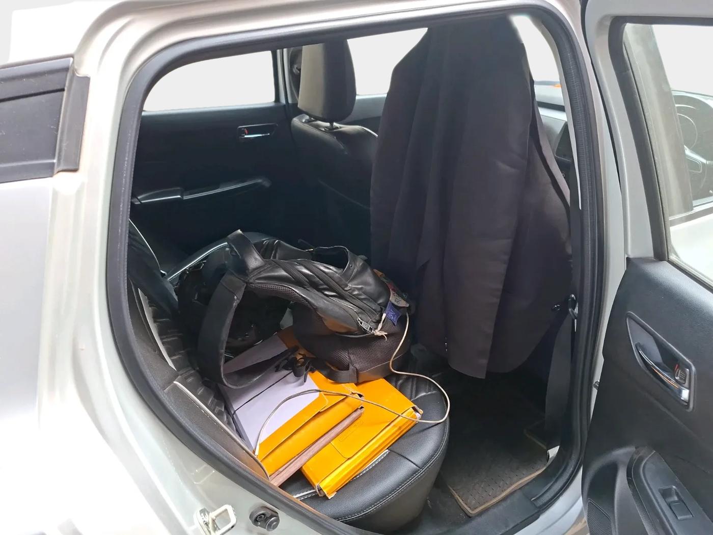 2023 Maruti Swift VXI CNG, CNG, Manual, 34,916 km, interior