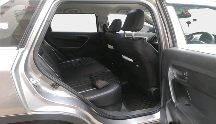 2022 Maruti Vitara Brezza LXI, Petrol, Manual, 15,012 km, interior