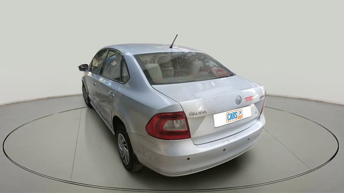 2013 Skoda Rapid AMBITION 1.6 MPI MT PLUS, Petrol, Manual, 72,442 km, exterior