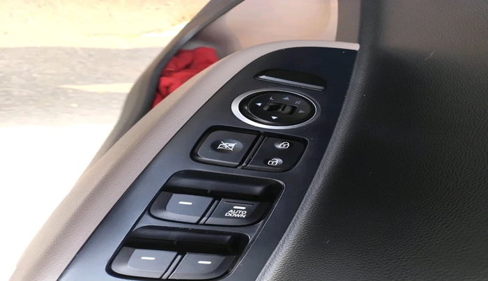 2016 Hyundai Grand i10 SPORTZ 1.2 KAPPA VTVT, Petrol, Manual, 53,155 km, interior