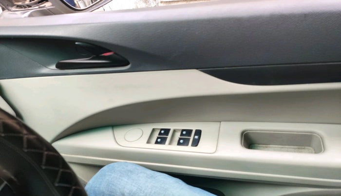 2021 Mahindra MARAZZO M2 8 STR, Diesel, Manual, 56,735 km, interior