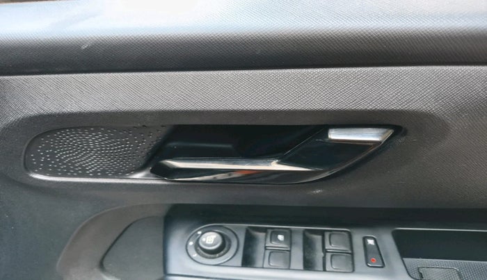 2022 Tata PUNCH ADVENTURE MT, Petrol, Manual, 15,106 km, interior