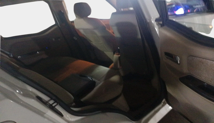 2017 Mahindra E20 Plus P6, Electric, Automatic, 41,323 km, interior